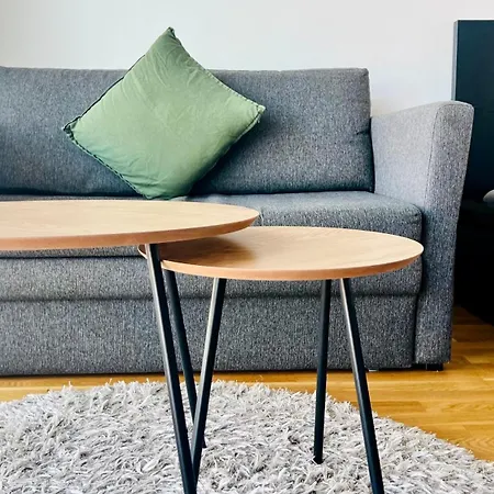 Cozy Studio Apartment 6 Mins By Train To Airport Vantaa Exterior foto