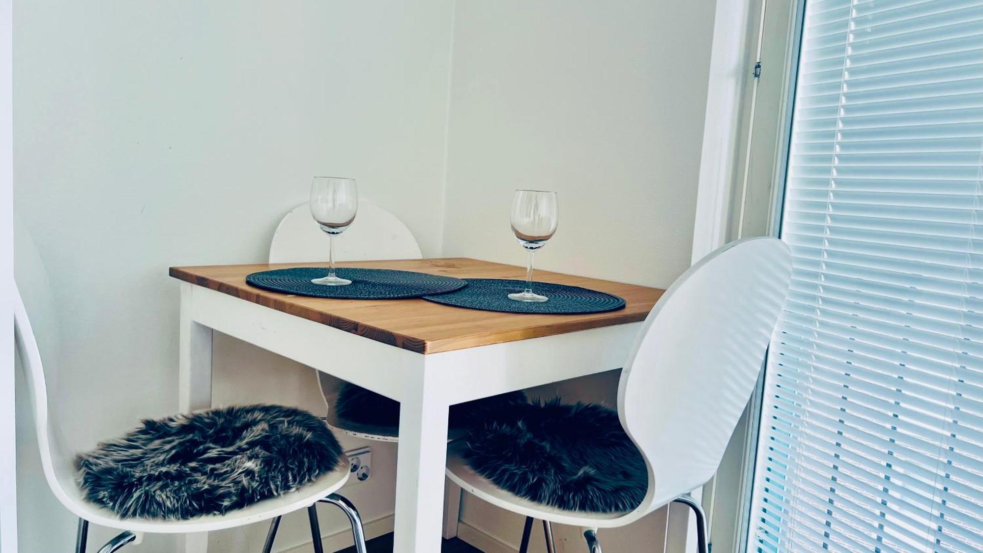 Cozy 6 Mins By Train To Airport Apartment Vantaa